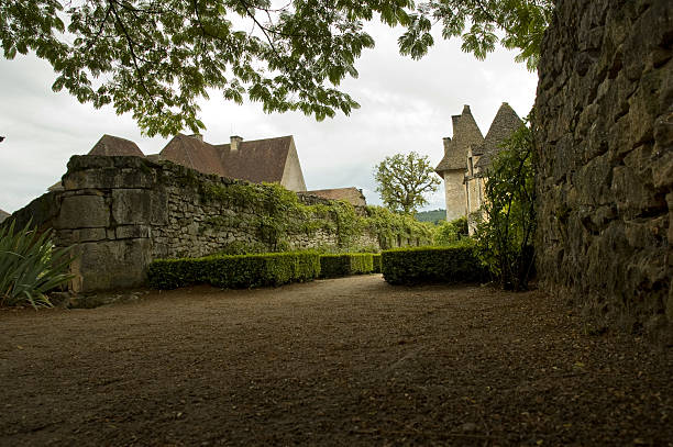 istock Landscape: Castle in France 182504391