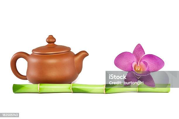 Feng Shui - Fotografias de stock e mais imagens de Chá - Bebida quente - Chá - Bebida quente, Cultura da Ásia Oriental, Orquídea - Flor tropical