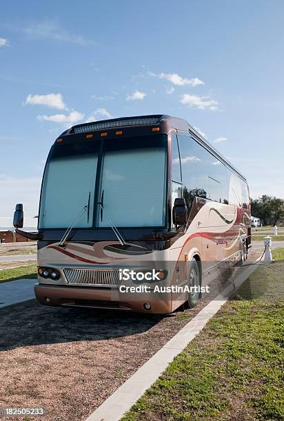 Foto de Luxo Motorhome e mais fotos de stock de Trailer - Trailer, Luxo, Ônibus