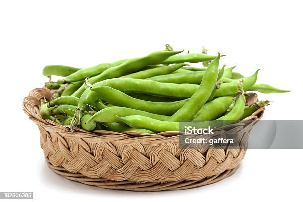 Foto de Grãos De Fava Em Cesta e mais fotos de stock de Cesto - Cesto, Comida, Comida e bebida