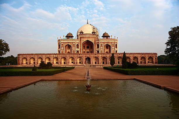 istock Humayun's Tomb 182507411