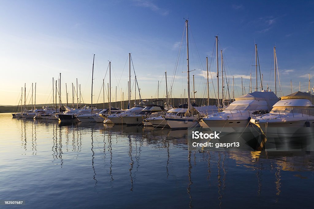 Yachthafen bei Sonnenuntergang - Lizenzfrei Jachthafen Stock-Foto