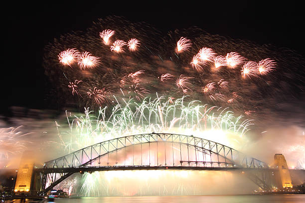 istock Sydney Harbour Bridge New Year Fireworks 182507963