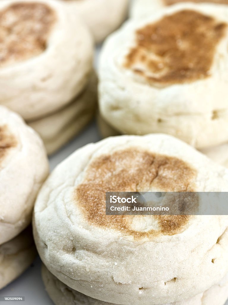 Inglês Muffins - Foto de stock de Assado no Forno royalty-free