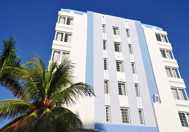 istock South Beach Art Deco Hotel 182509133