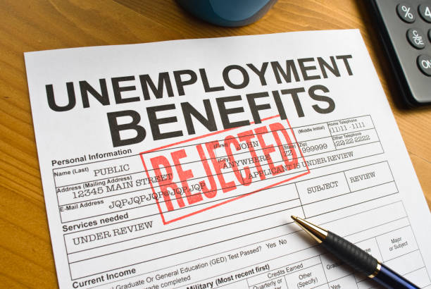 de desempleo beneficios - unemployment benefits rejection application form fotografías e imágenes de stock