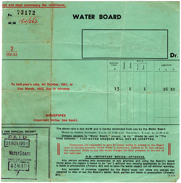 water bill and receipt from 1951 - 1951 stockfoto's en -beelden