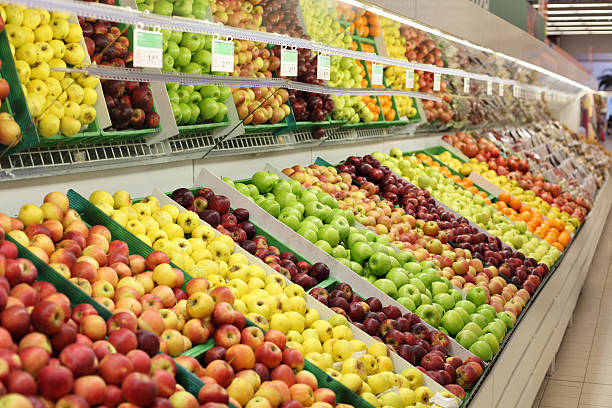 istock Supermarket-Fruits 182512527