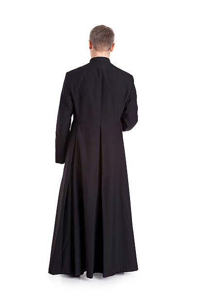 young sacerdote - sotana fotografías e imágenes de stock
