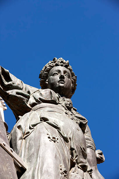 istock El Giraldillo Statue of Faith 182512918