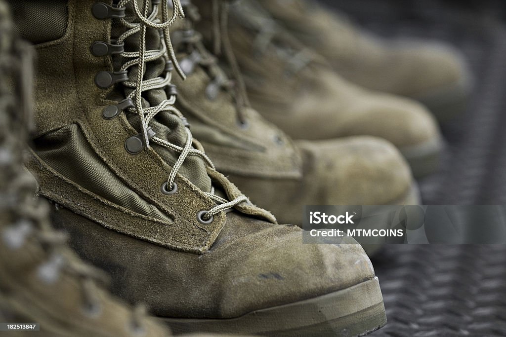 Chaussures Combat - Photo de Botte de combat libre de droits