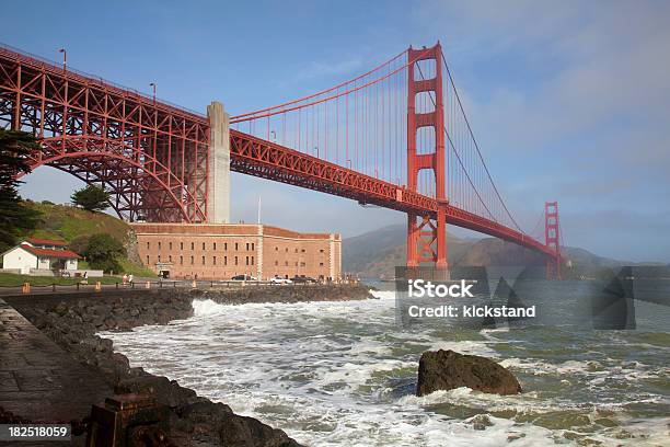 Fort Point E Golden Gate Bridge Ca - Fotografias de stock e mais imagens de Califórnia - Califórnia, Centro da Califórnia, Destino de Viagem