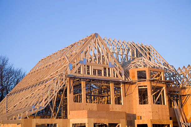 istock Exterior of a Large Home Construction Project 182518348
