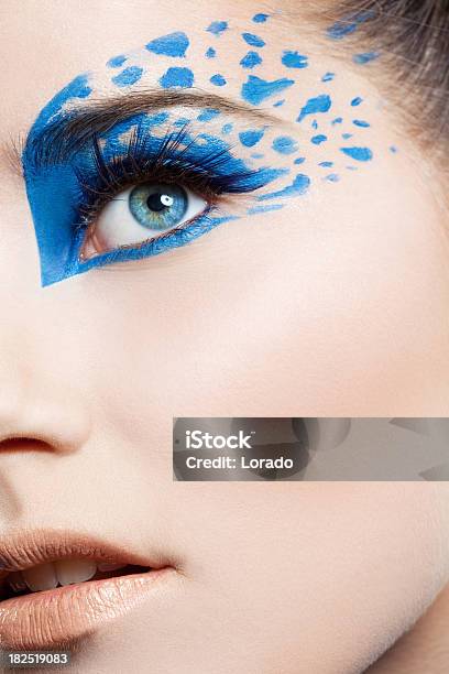 Niebieski Makijażu - zdjęcia stockowe i więcej obrazów Makijaż - Makijaż, Oko, Bliskie zbliżenie
