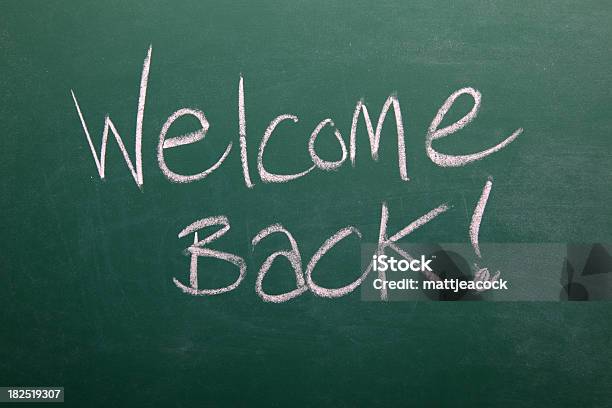 ようこそ黒板に書かれた - Welcome Back - Phraseのベクターアート素材や画像を多数ご用意 - Welcome Back - Phrase, ウェルカム・サイン, エンタメ総合