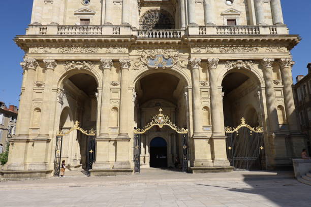 istock Auch - Sainte Marie Cathedral 1825234946