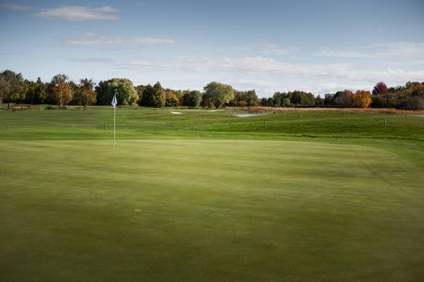 istock Lawn and blue sky for golfers 1826267592