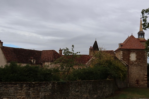 L’église d’Epoisses , village connu pour son fameux fromage, situé en côte d’or en Bourgogne