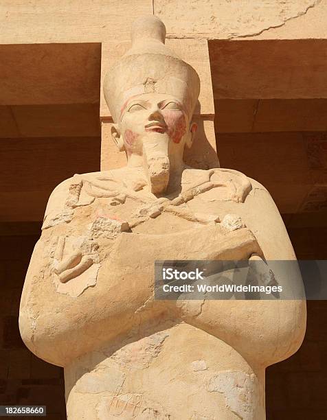 Foto de Estátua Da Rainha Hatshepsut Osirid No Templo e mais fotos de stock de Amor - Amor, Arcaico, Arquitetura