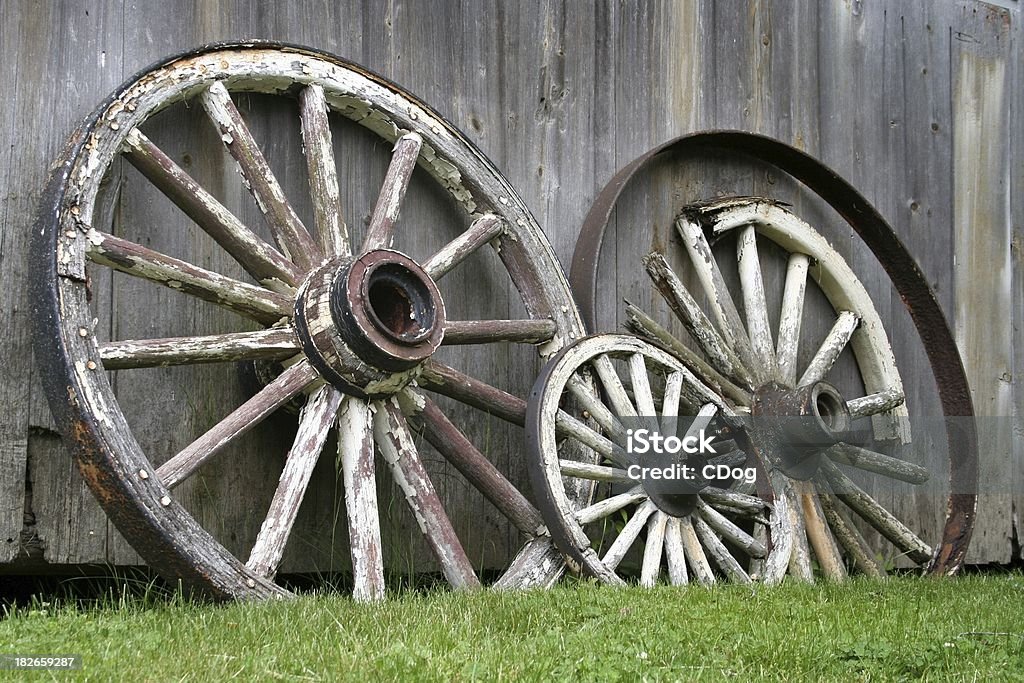 Old wagon wheels. - Lizenzfrei Agrarbetrieb Stock-Foto