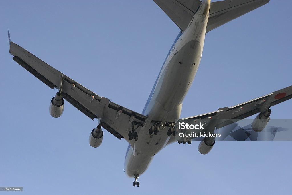 Avião de abaixo - Foto de stock de Abaixo royalty-free