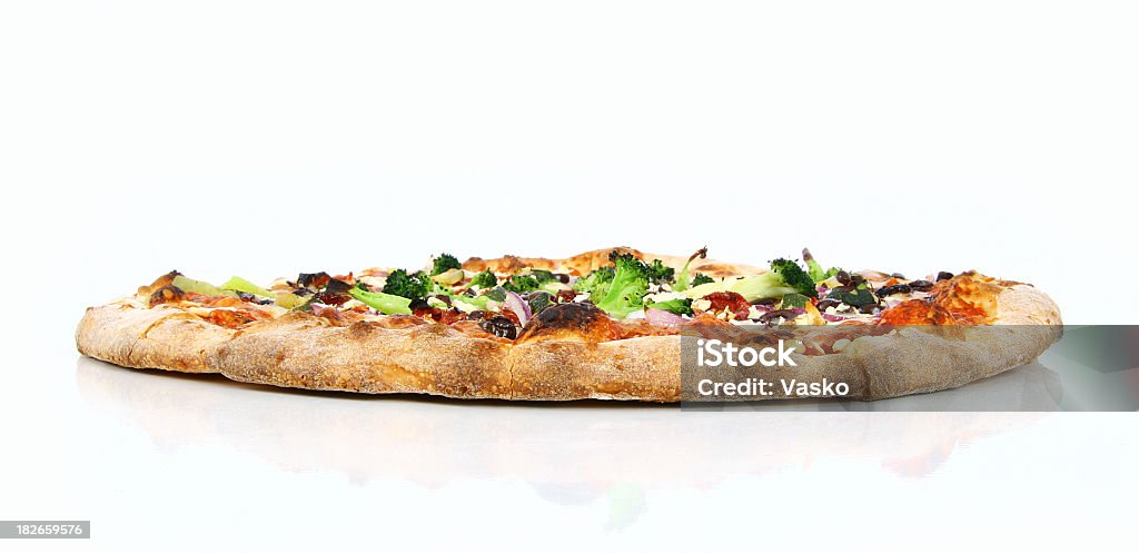 Mediterraneo Pizza - 02 - Foto stock royalty-free di Affamato