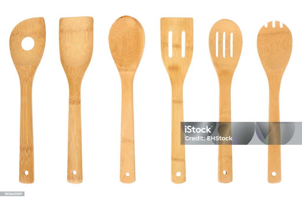 Utensilios de cocina de madera aislada sobre fondo blanco - Foto de stock de Espátula - Utensilio de cocina libre de derechos