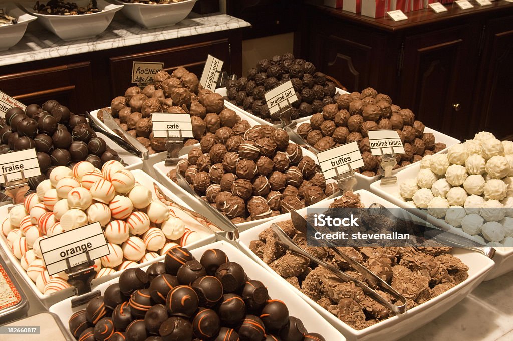 Tienda de Chocolate Bruselas, Bélgica - Foto de stock de Chocolate libre de derechos