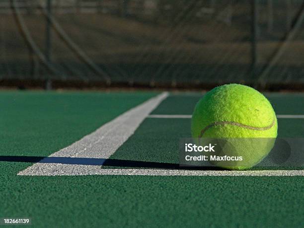 テニスボールのコート - スポーツのストックフォトや画像を多数ご用意 - スポーツ, スポーツコート, テニス
