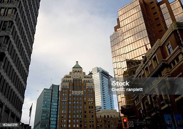 Edificios Corporativos En Vancouver Foto de stock y más banco de imágenes de Arquitectura - Arquitectura, Asesor financiero, Aventura