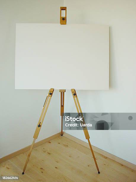Easel Stock Photo - Download Image Now - Art Museum, Color Image, Domestic Room