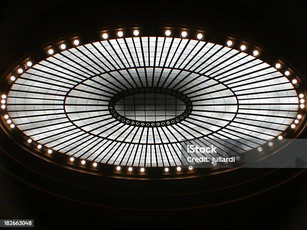 Cúpula De La Arquitectura De Foto de stock y más banco de imágenes de Arte - Arte, Deporte, Alegre