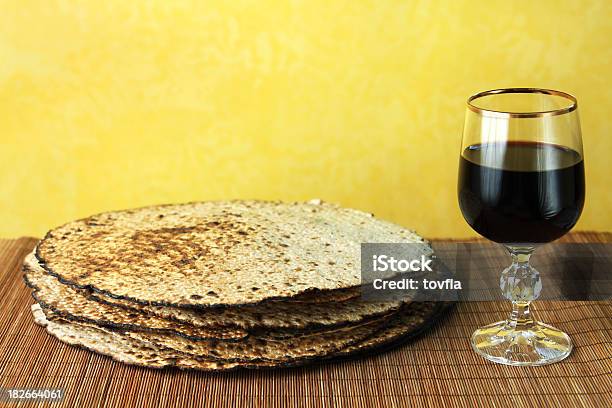 Passover Stock Photo - Download Image Now - Matzo, Circle, Backgrounds