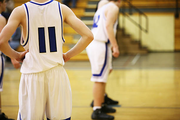 à espera - basketball sports uniform jersey textile - fotografias e filmes do acervo