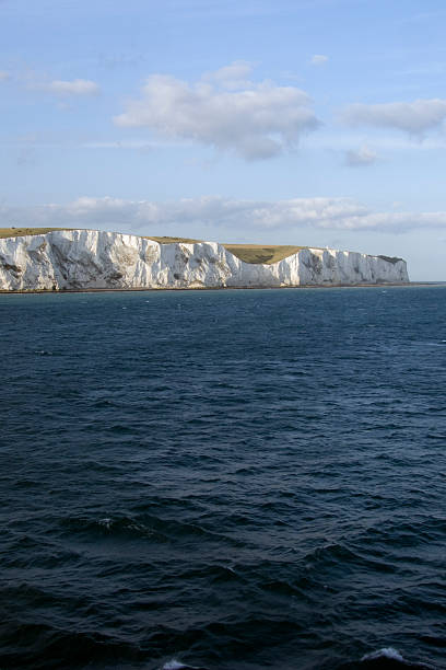 istock Scenic Kent - White cliffs of Dover 182664792
