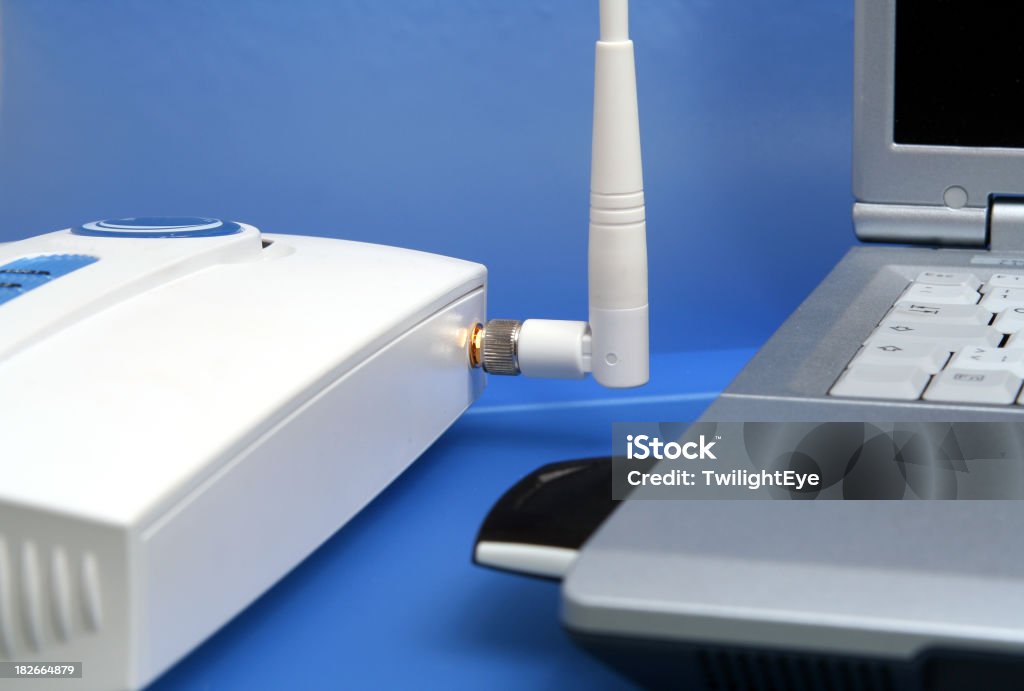 Di comunicazione Wireless - Foto stock royalty-free di Router