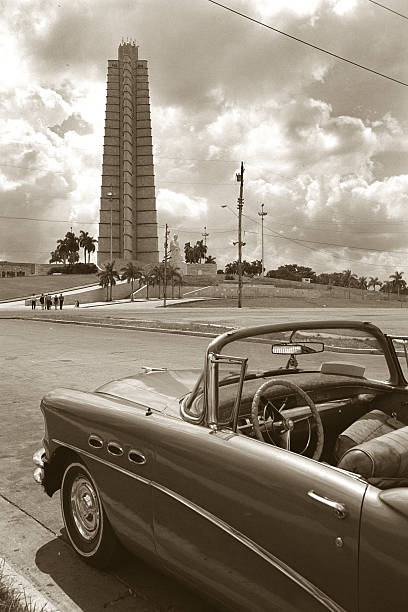 istock Car at the square, Havana 182665172