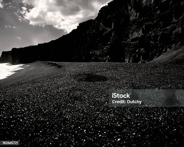 Photo libre de droit de Black Sand Beach À Hawaï banque d'images et plus d'images libres de droit de Big Island - Îles Hawaï - Big Island - Îles Hawaï, Couleur noire, Plage