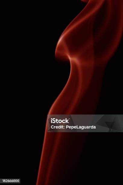 Rot Rauch Stockfoto und mehr Bilder von Abstrakt - Abstrakt, Abstrakter Bildhintergrund, Bewegung