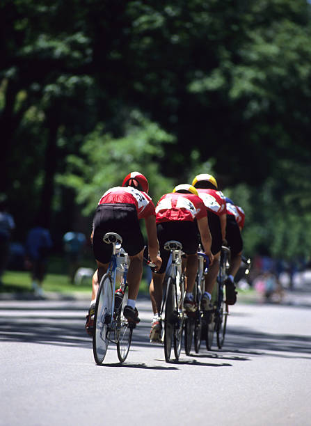 istock bike racing team in formation 182666635
