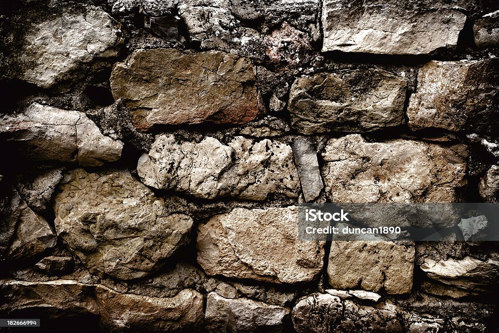 Velha parede de rocha - Foto de stock de Abandonado royalty-free