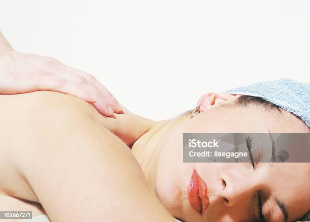 Massage 02 Stockfoto und mehr Bilder von Attraktive Frau - Attraktive Frau, Entspannung, Erwachsene Person