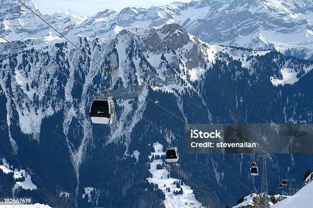 Tram Alpi - Fotografie stock e altre immagini di Leysin - Leysin, Sci - Attrezzatura sportiva, Alpi