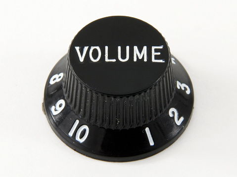 the volume knob from a fender guitar