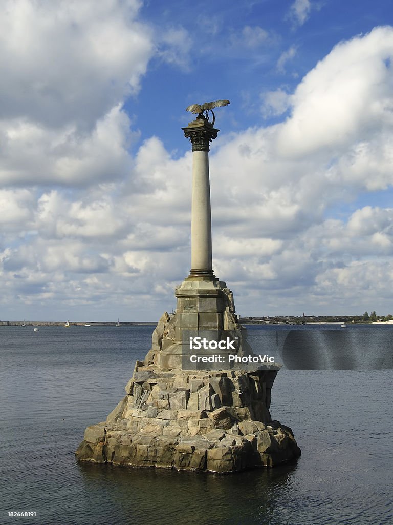 Monument d'honneur - Photo de Aigle libre de droits