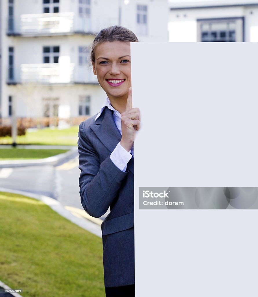 Mulher com Outdoor - Foto de stock de Adulto royalty-free