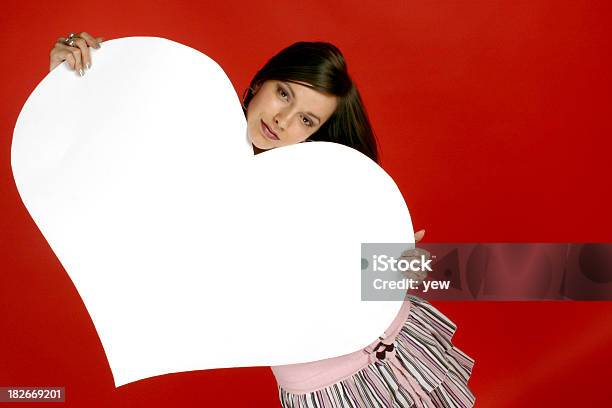 Chica Con Corazón 5 Foto de stock y más banco de imágenes de Adulto - Adulto, Amor - Sentimiento, Belleza