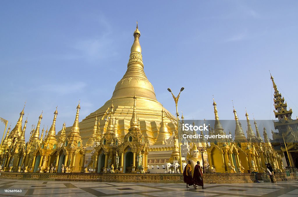 De Shwedagon Paya em Yangon, a Birmânia - Royalty-free Pagode de Shwedagon Foto de stock