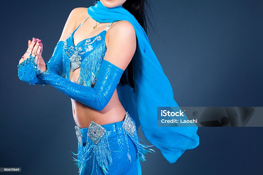 Schönes Mädchen Tänzer von arabischer Tanz - Lizenzfrei Aktivitäten und Sport Stock-Foto