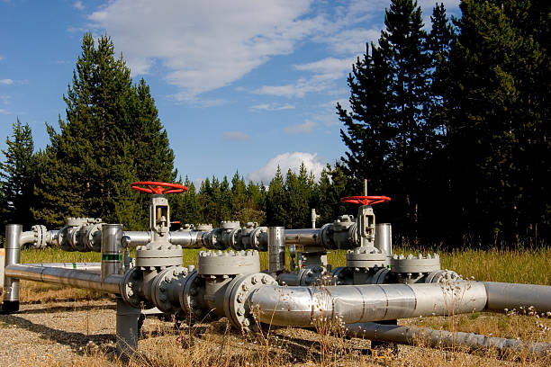 tubería de - valve air valve oil field oil fotografías e imágenes de stock